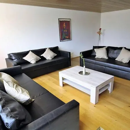 Apartment Schoene, Grosse Mit Parkplatz Und Wlan Igersheim